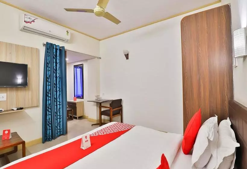 Oyo 13668 Hotel Utsav