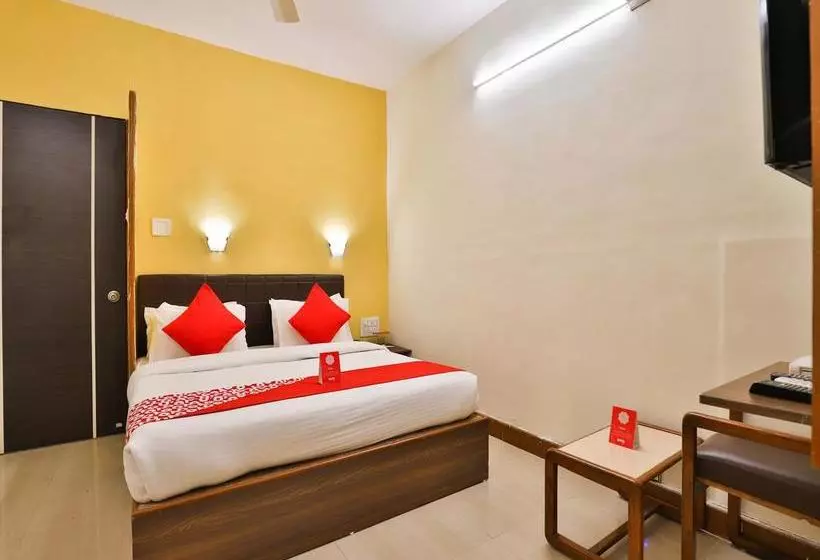 Oyo 13668 Hotel Utsav
