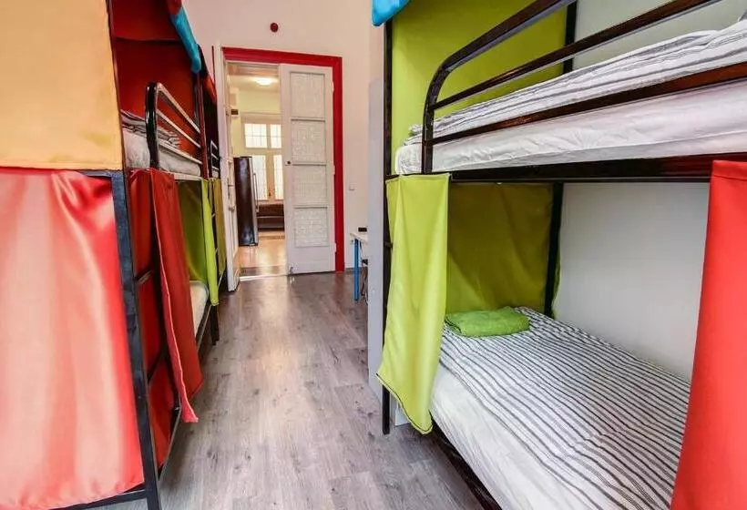 Pal's Mini Hostel