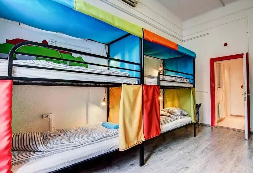 Pal's Mini Hostel