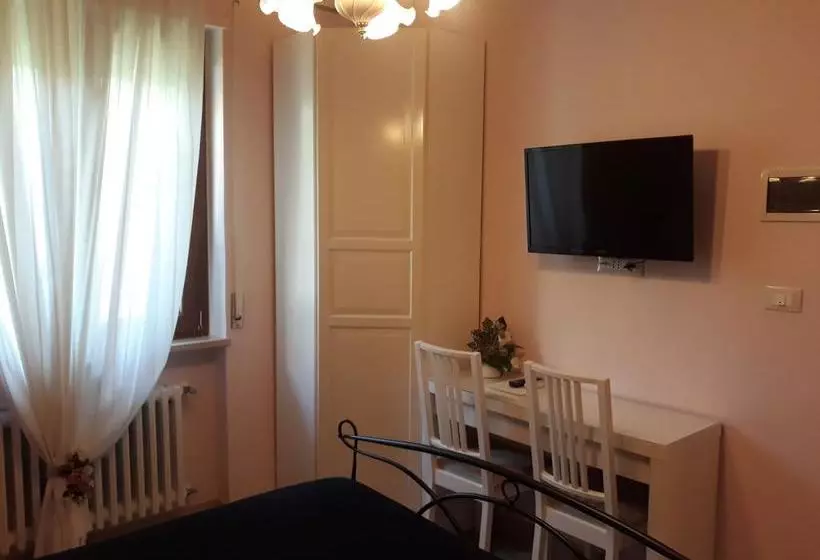 Aamiaismajoitus (B&B) Villa Elena