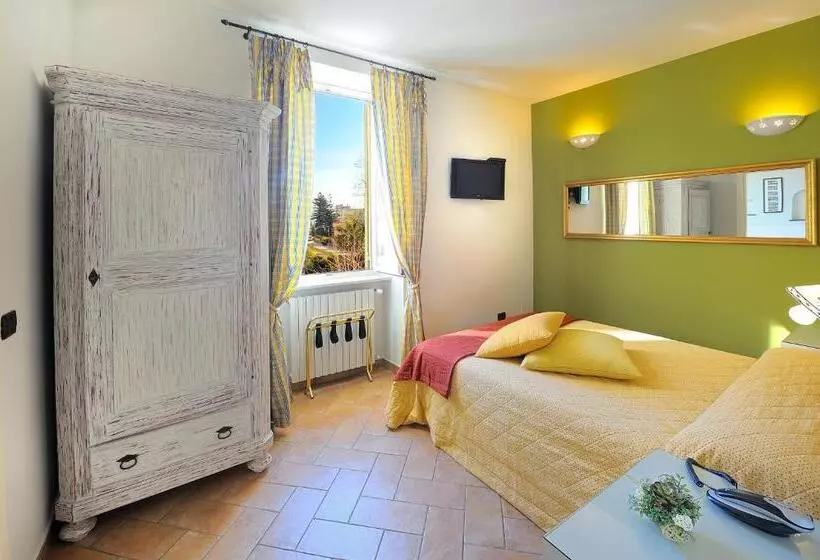 Hotelli Albergo Giuan Arma Di Taggia