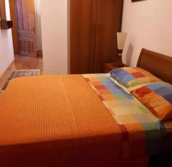 هتل Apartment Biba