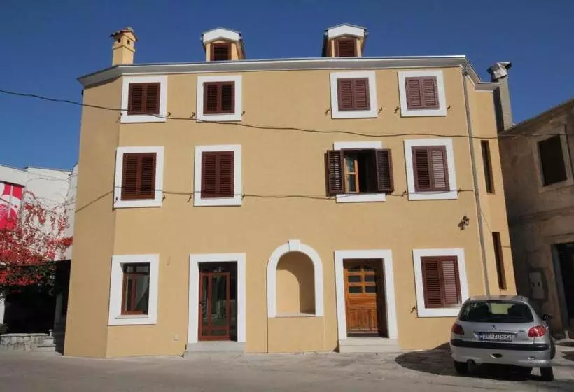 هتل Apartment Biba