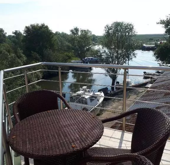 هتل Apartment Biba