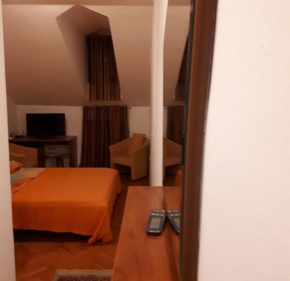 هتل Apartment Biba