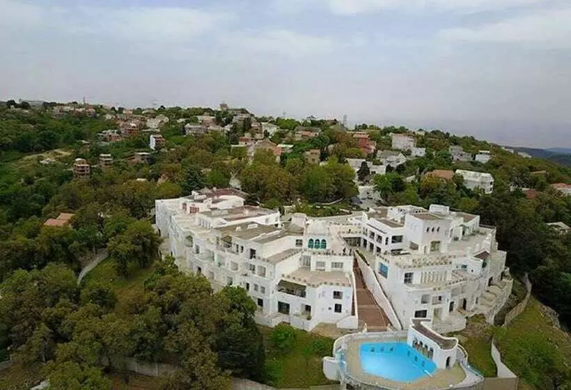 هتل El Mountazah