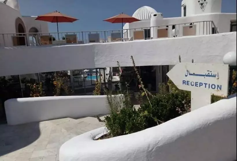 هتل El Mountazah