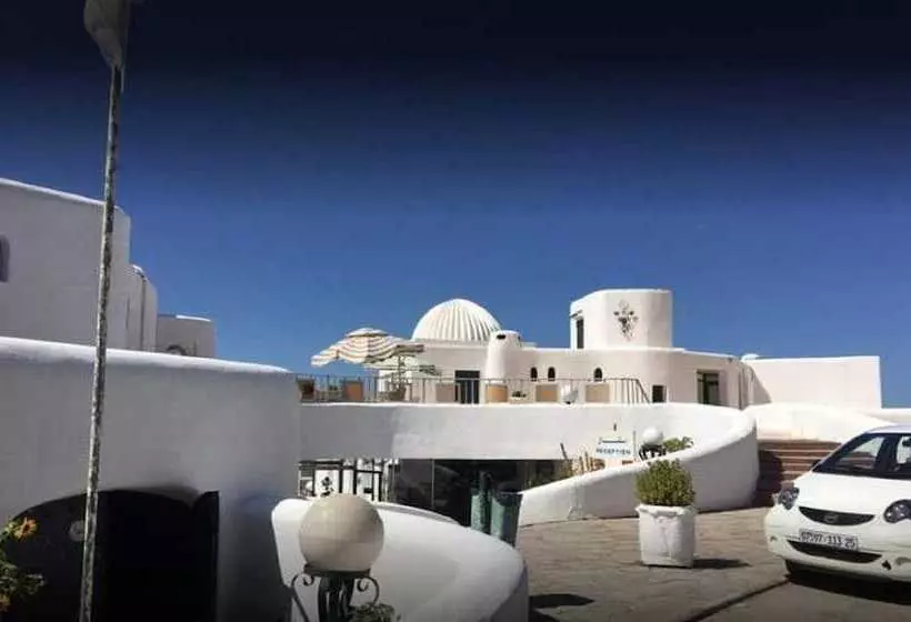 هتل El Mountazah
