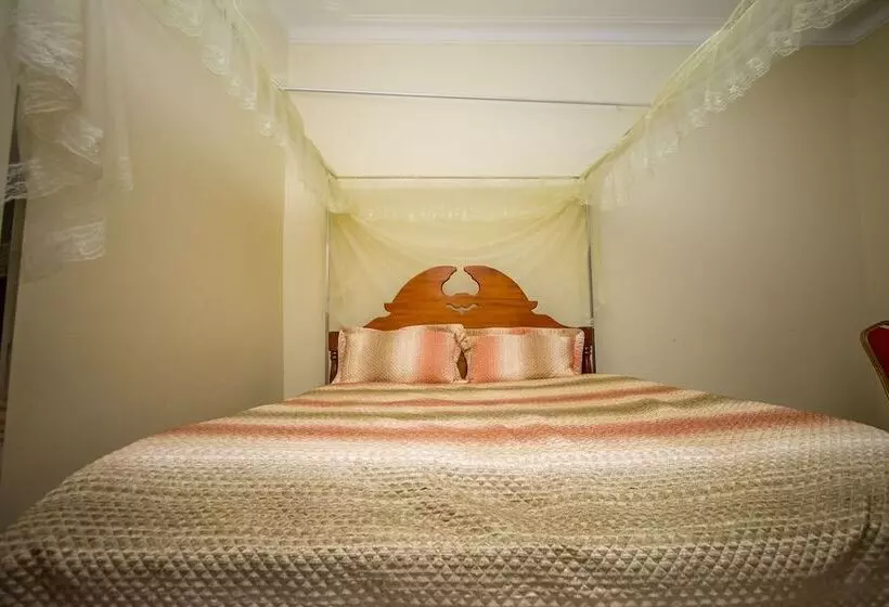 هتل Ntungamo Resort