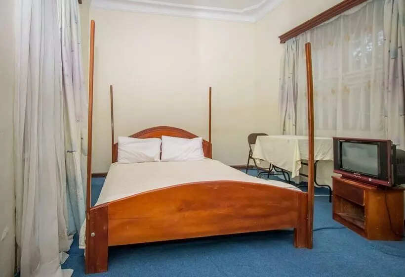 هتل Ntungamo Resort