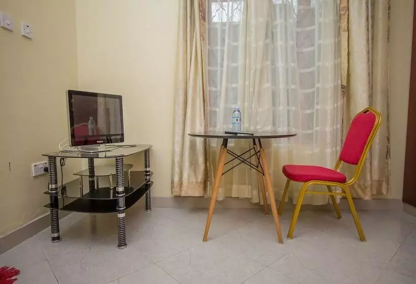 هتل Ntungamo Resort