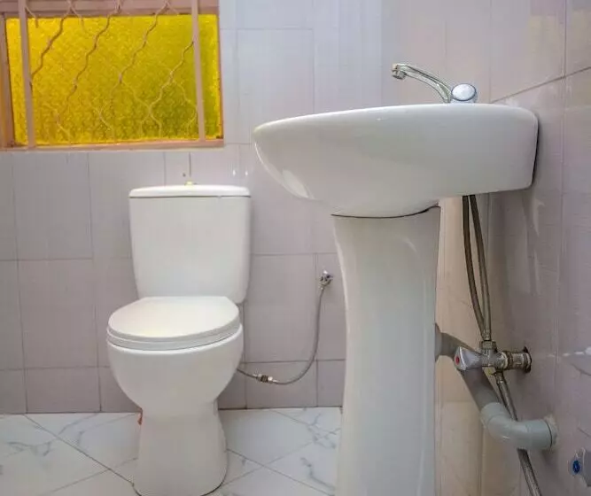 هتل Ntungamo Resort