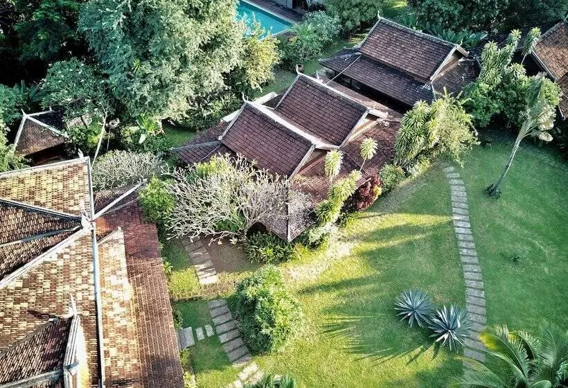 ホテル Terres Rouges Lodge