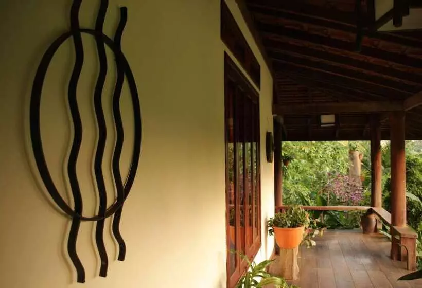 ホテル Terres Rouges Lodge