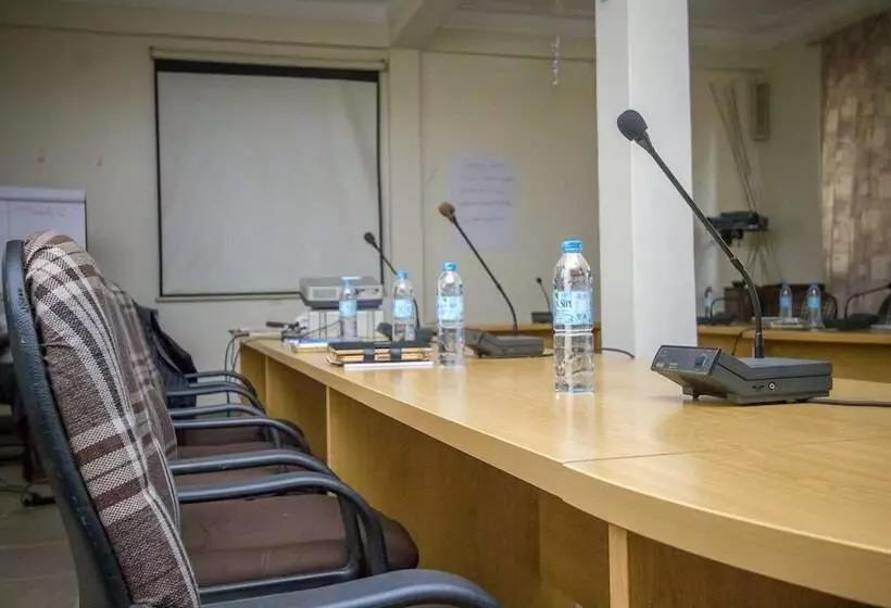 هتل Town Lodge Tororo