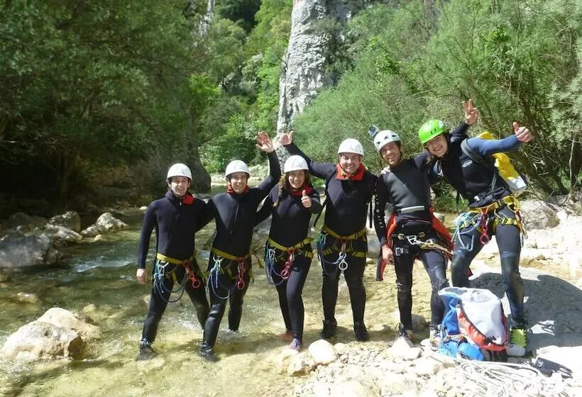 Tantaka   Albergue Los Meleses