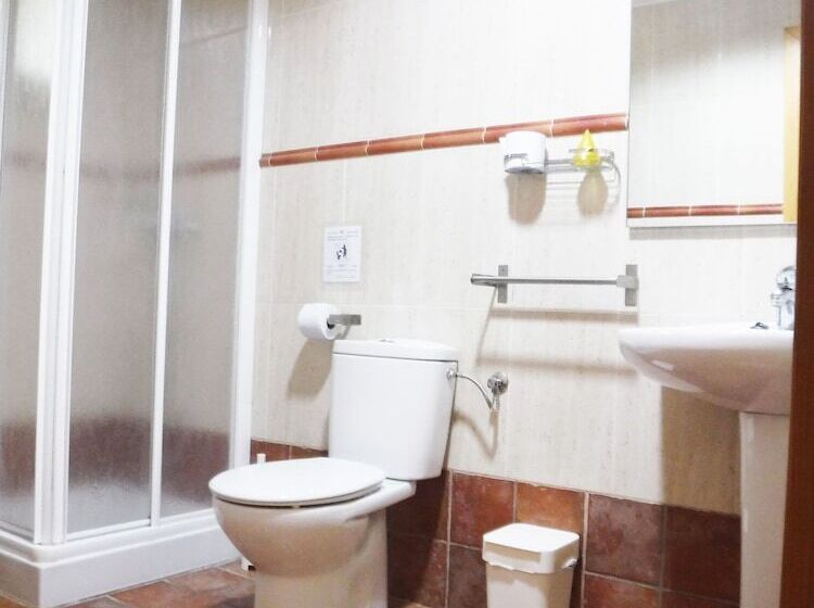 Tantaka Albergue Los Meleses