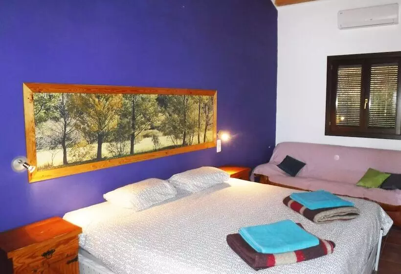 Tantaka   Albergue Los Meleses