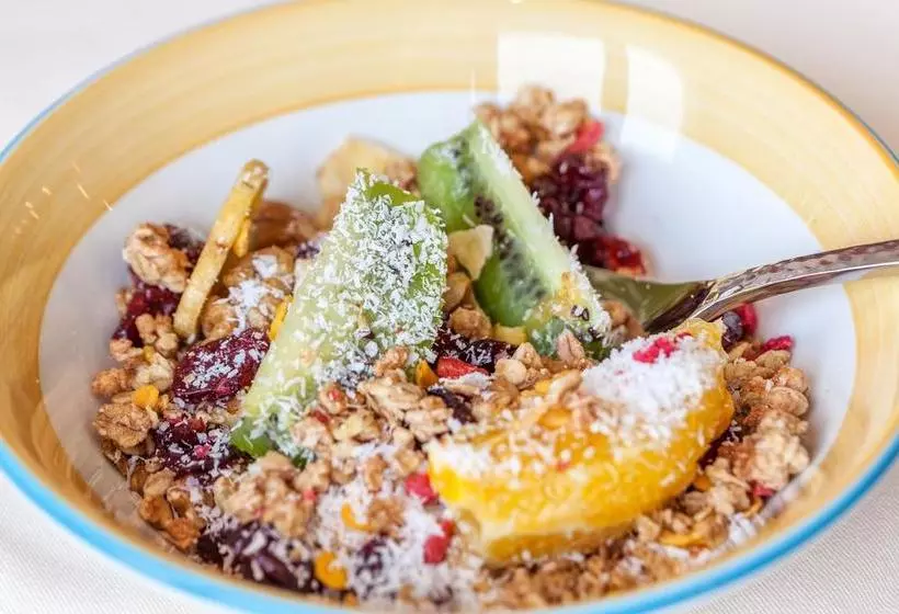 ホテル Alpinarosa