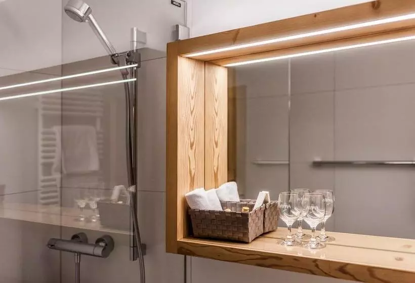 ホテル Alpinarosa