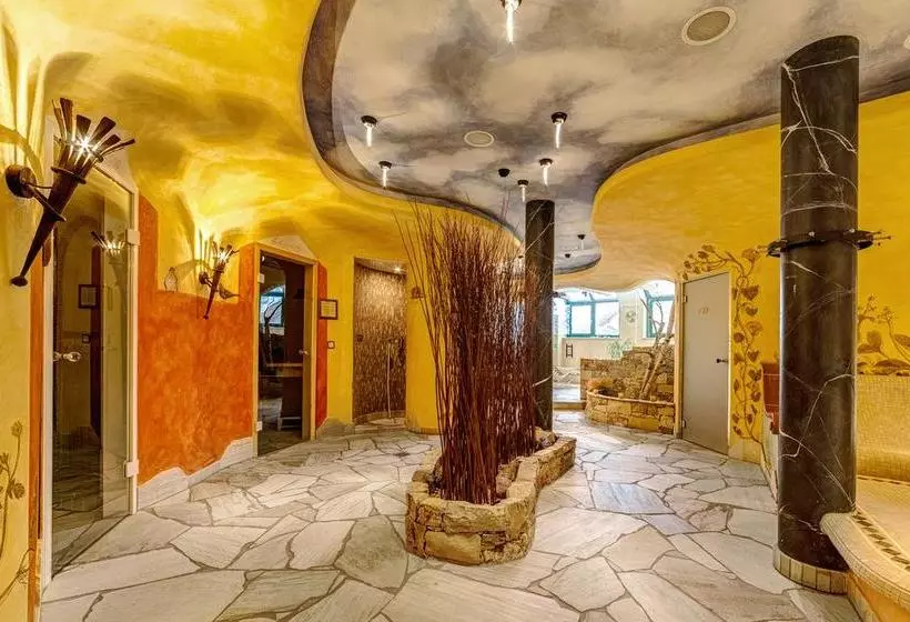 ホテル Alpinarosa