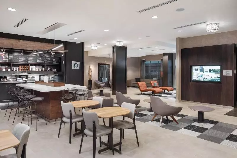 هتل Courtyard By Marriott Baton Rouge Downtown