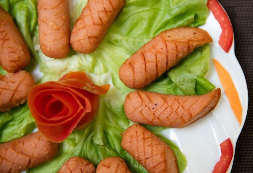 هتل Dream Central