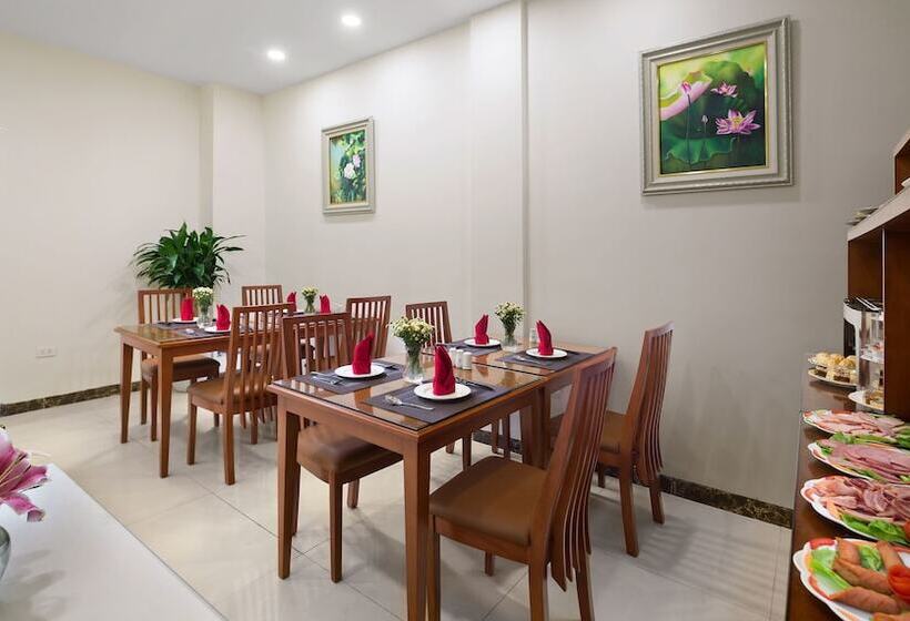 هتل Dream Central