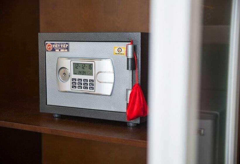 هتل Dream Central