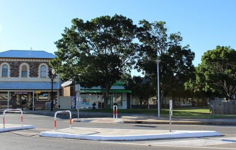 فندق على الطريق Royal Exchange