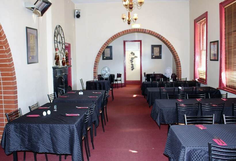 فندق على الطريق Royal Exchange