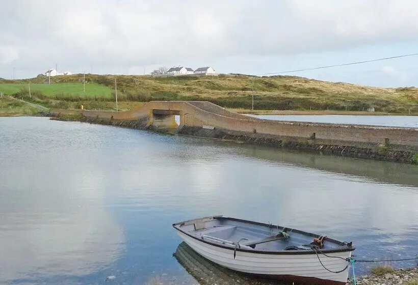 Old Barn Cottage Heir Island By Trident Holiday Homes