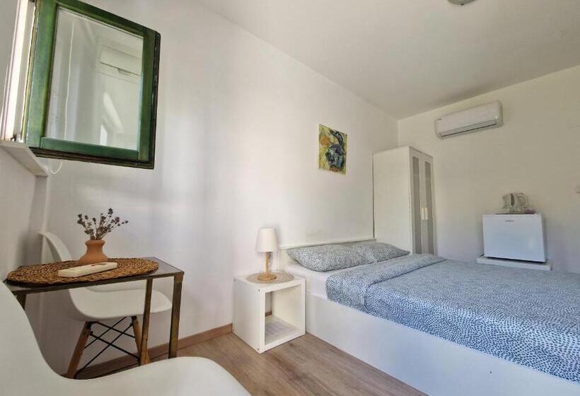 تختخواب و صبحانه Rooms Lav