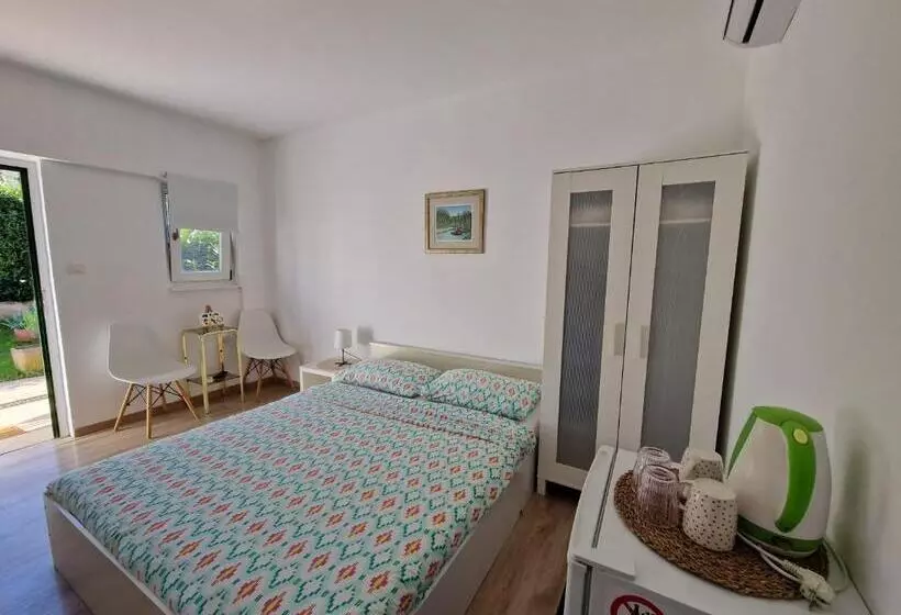 تختخواب و صبحانه Rooms Lav