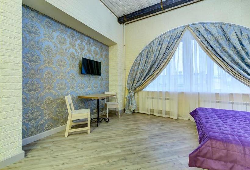 בית מלון כפרי Guest Rooms At Chaykovskogo 22
