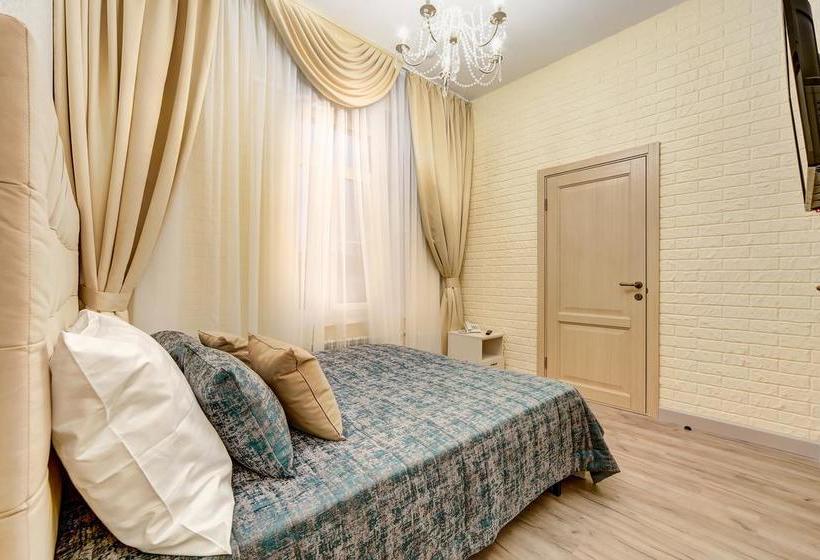 בית מלון כפרי Guest Rooms At Chaykovskogo 22