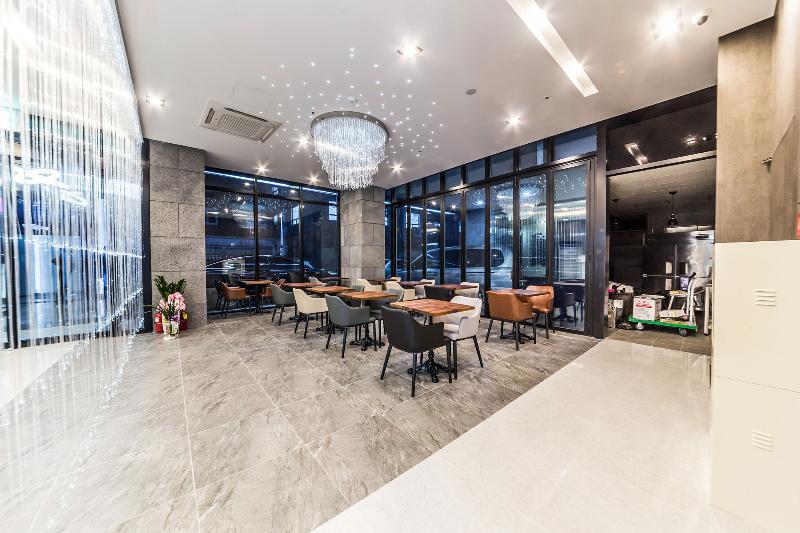 فندق Jongno Lumia Tourist