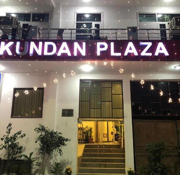 בית מלון כפרי Kundan Plaza Jasola