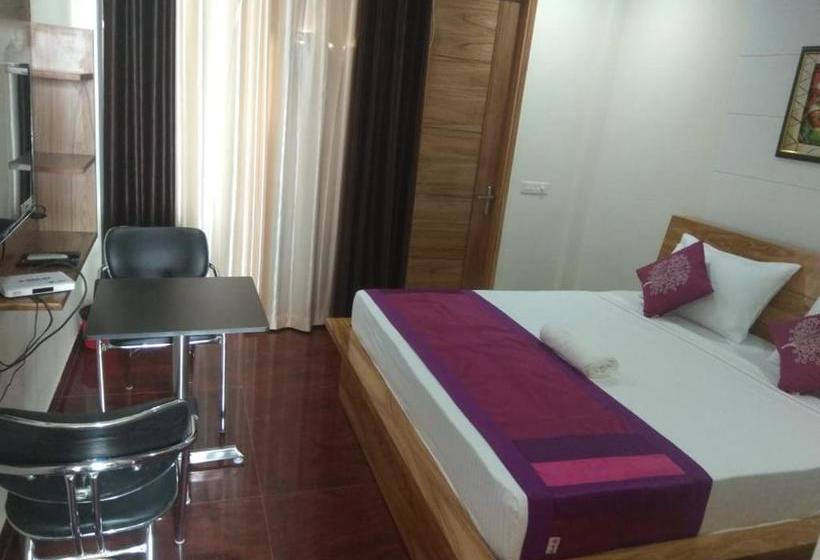 בית מלון כפרי Kundan Plaza Jasola