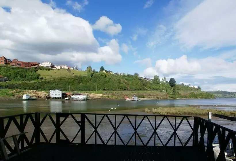 ホテル Palafito Hostel Chiloé