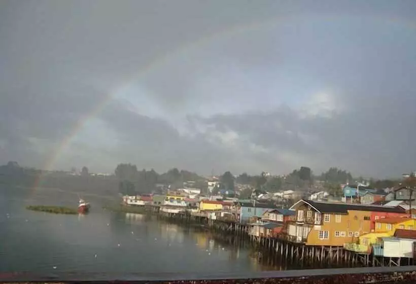ホテル Palafito Hostel Chiloé