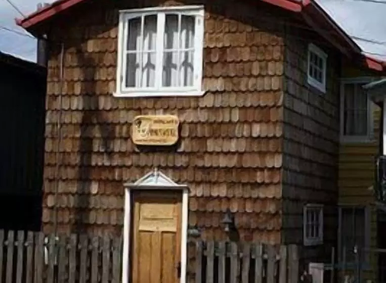 ホテル Palafito Hostel Chiloé