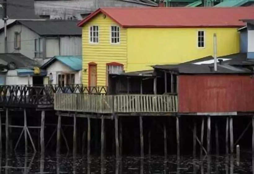 ホテル Palafito Hostel Chiloé