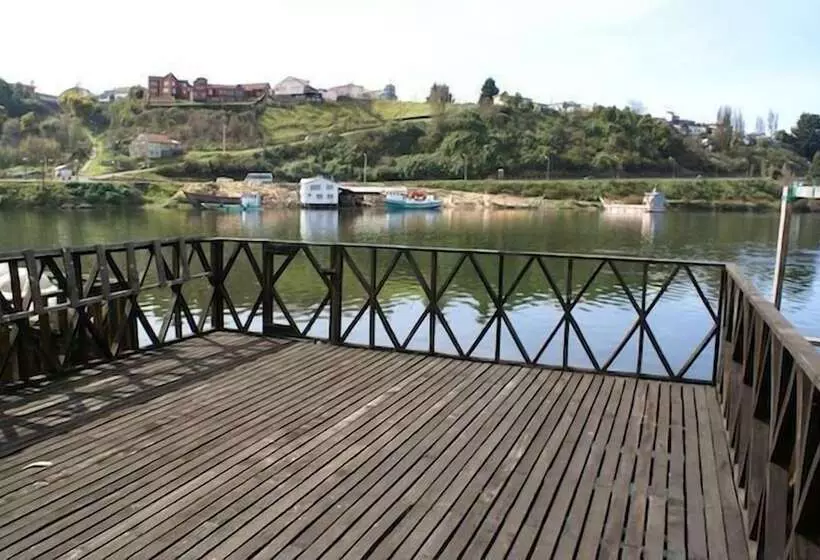 ホテル Palafito Hostel Chiloé