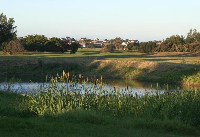 호텔 Thatchwood Country Lodge