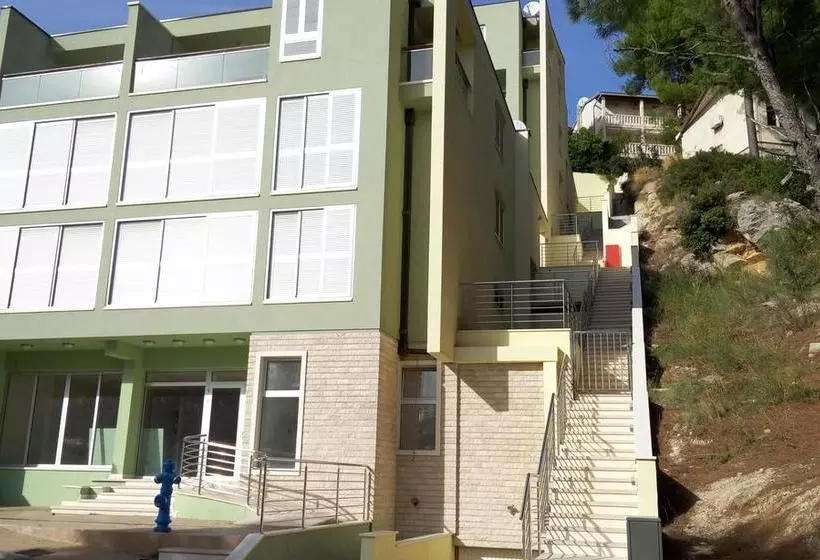 Hotelli Villa Junona