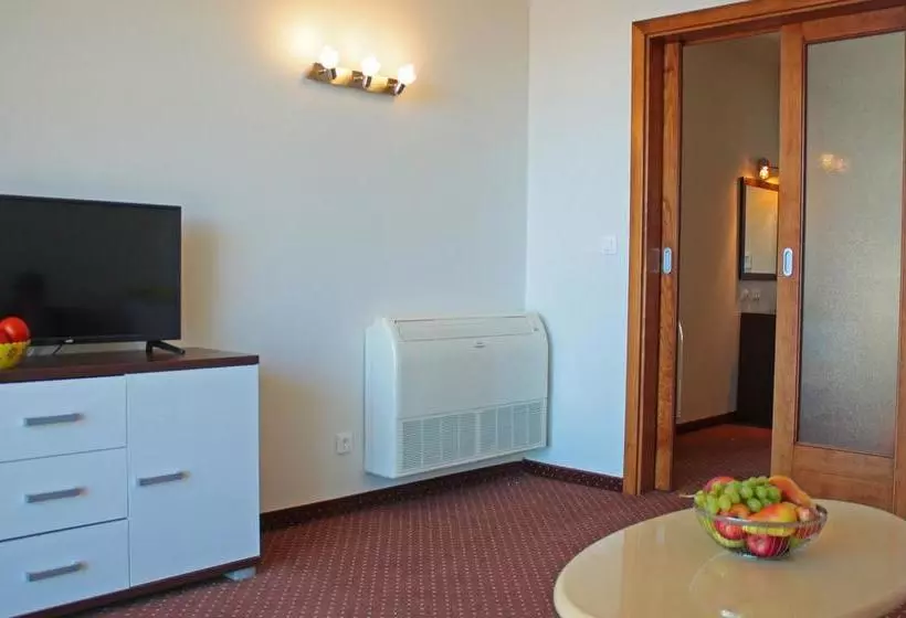 Hotelli Villa Junona