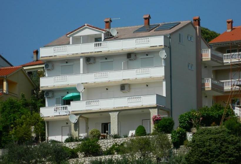 Пансион Guest House Lucija