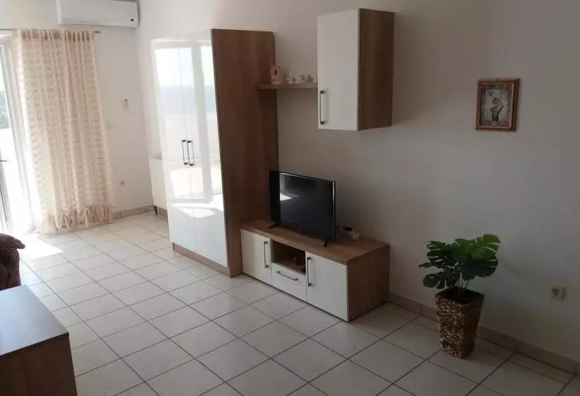 ペンション Guest House Lucija